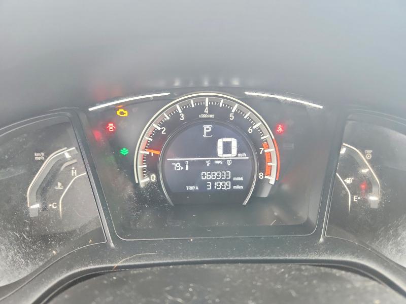 Photo 9 from auction – 2018 HONDA CIVIC with VIN 2HGFC2F57JH585755