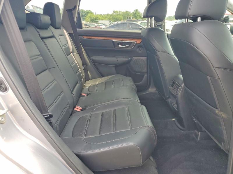 Photo 11 from auction – 2019 HONDA CR-V with VIN 2HKRW2H83KH669574
