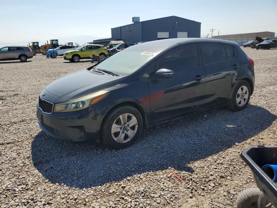 KIA FORTE5 2017 with VIN KNAFK5A82H5708915 - Photo from auction