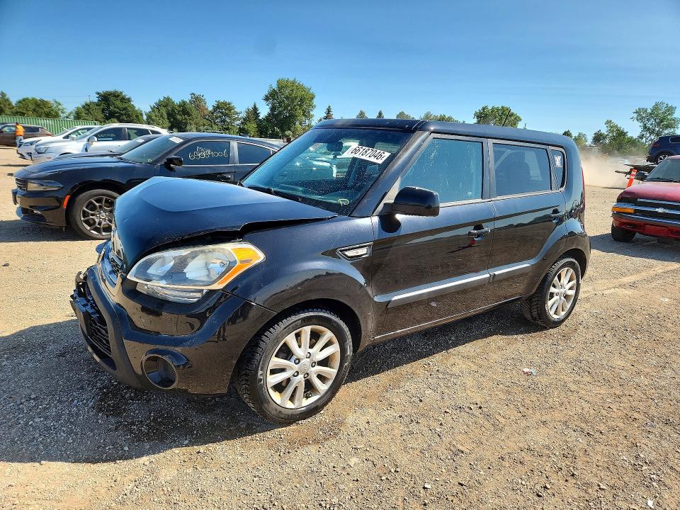 KIA SOUL 2013 مع رقم تعريف المركبة KNDJT2A52D7633176 - صورة من المزاد