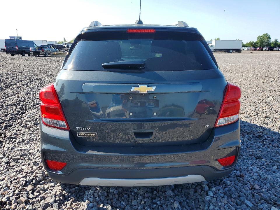 Photo 6 from auction – 2018 CHEVROLET TRAX with VIN 3GNCJLSB0JL318285
