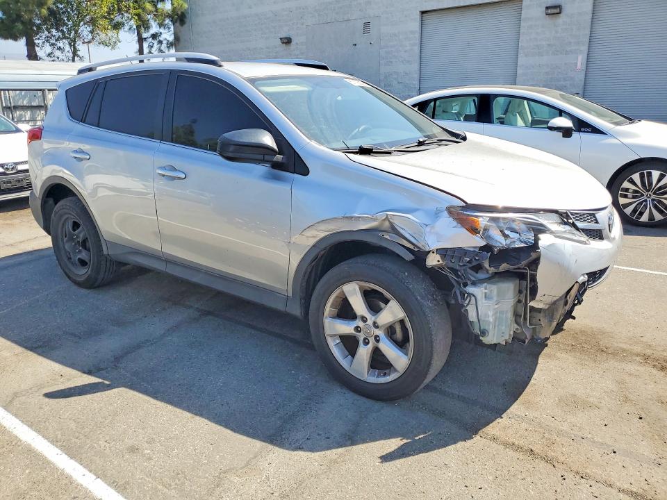 Photo 4 from auction – 2013 TOYOTA RAV4 with VIN JTMZFREV7D5012945
