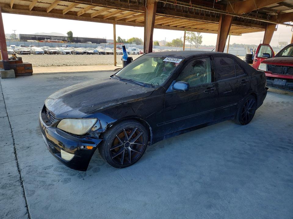 LEXUS IS 2001 with VIN JTHBD182910022720 - Photo from auction