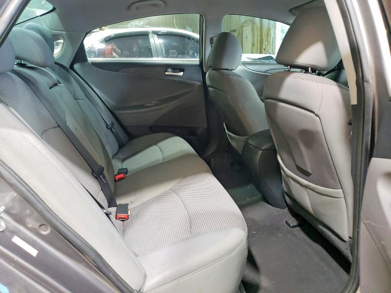 Photo 10 from auction – 2011 HYUNDAI SONATA with VIN 5NPEB4AC7BH045362