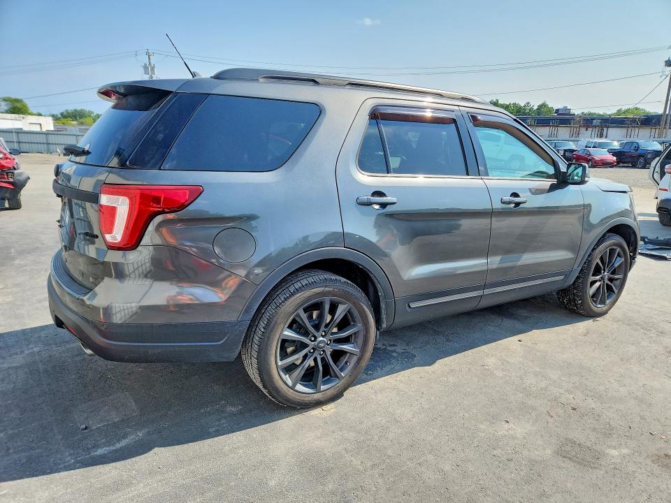 Photo 3 from auction – 2019 FORD EXPLORER with VIN 1FM5K8D83KGA81712