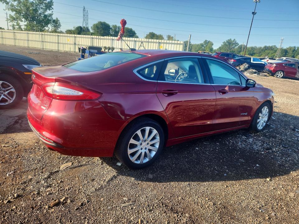 Foto 3 de la subasta – 2013 FORD FUSION con VIN 3FA6P0LU0DR218181