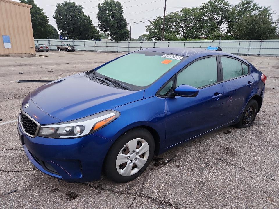 KIA FORTE 2018 z numerem VIN 3KPFK4A79JE284891 - Zdjęcie z aukcji