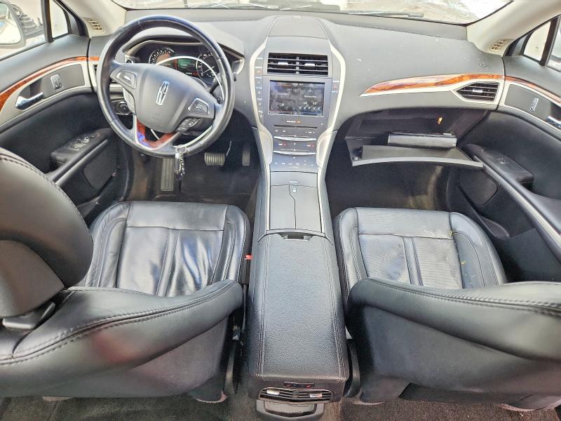 Photo 8 from auction – 2016 LINCOLN MKZ with VIN 3LN6L2G96GR601954