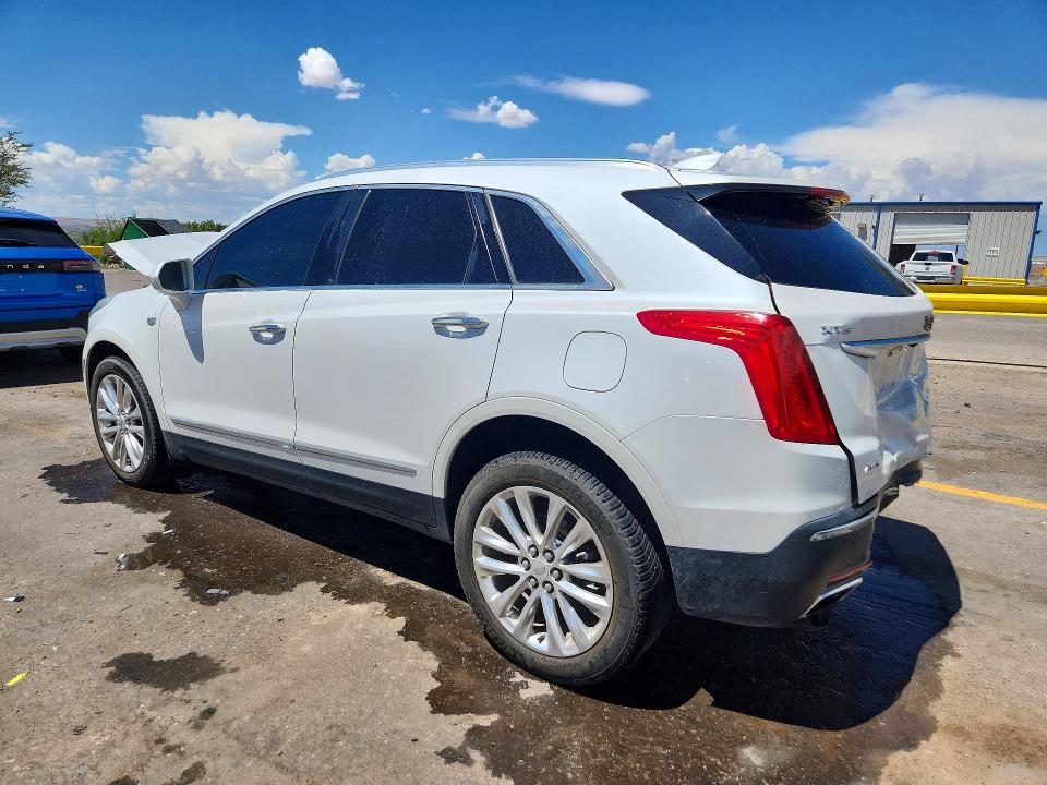 Photo 2 from auction – 2017 CADILLAC XT5 with VIN 1GYKNFRS8HZ103914