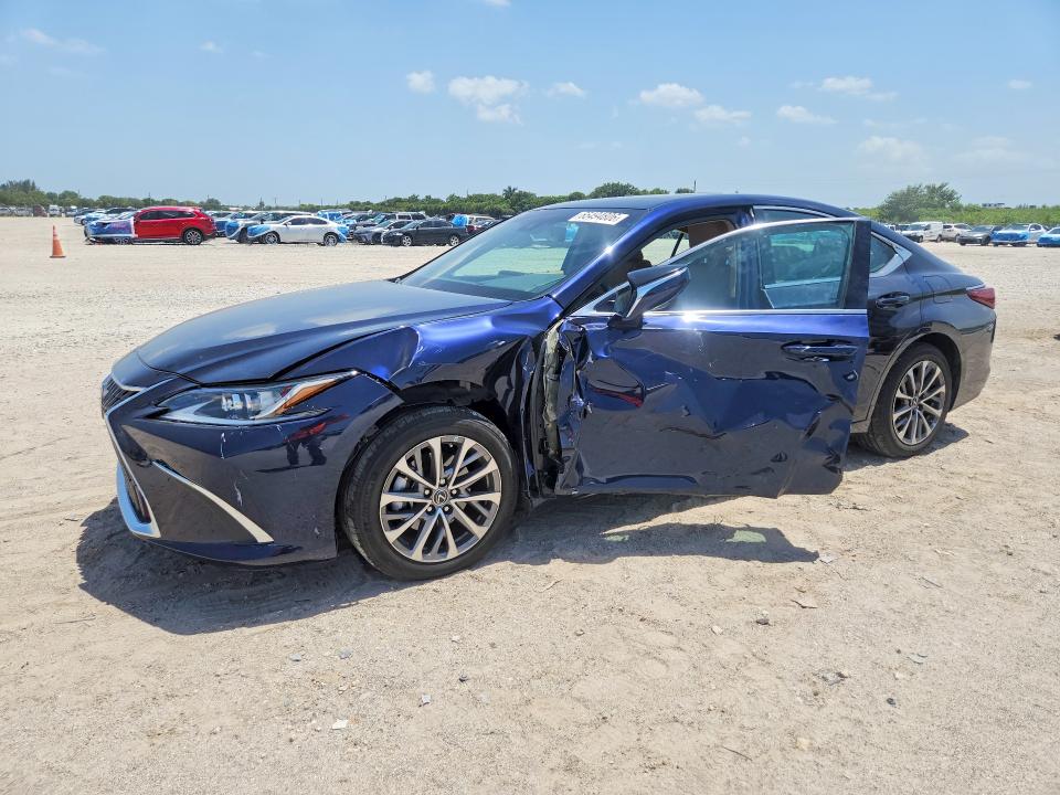LEXUS ES 350 2022 with VIN 58ACZ1B13NU135556 - Photo from auction