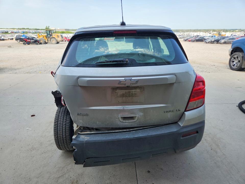 Photo 6 from auction – 2016 CHEVROLET TRAX with VIN 3GNCJKSB0GL243302