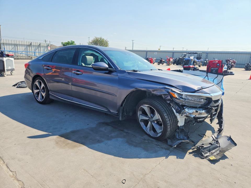 Photo 4 from auction – 2018 HONDA ACCORD with VIN 1HGCV2F96JA052620