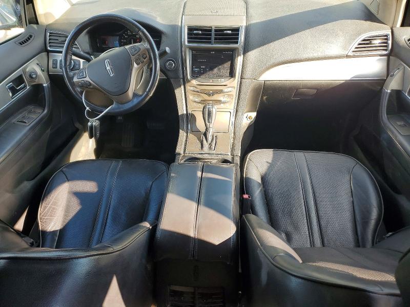 Photo 8 from auction – 2011 LINCOLN MKX with VIN 2LMDJ8JK5BBJ04272