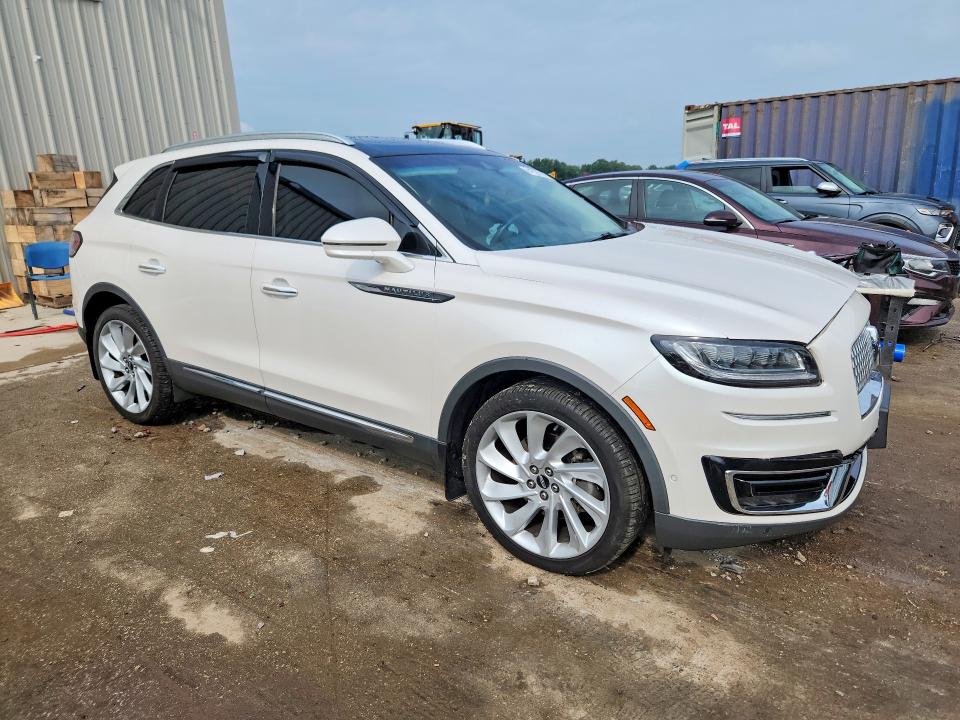 Photo 4 from auction – 2019 LINCOLN NAUTILUS with VIN 2LMPJ8LP0KBL10461