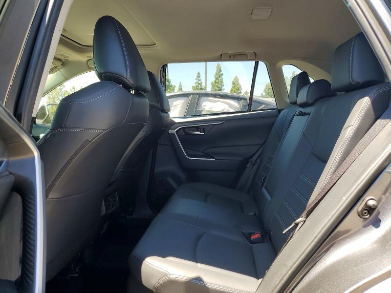 Photo 11 from auction – 2024 TOYOTA RAV4 with VIN JTMB6RFV7RD137621