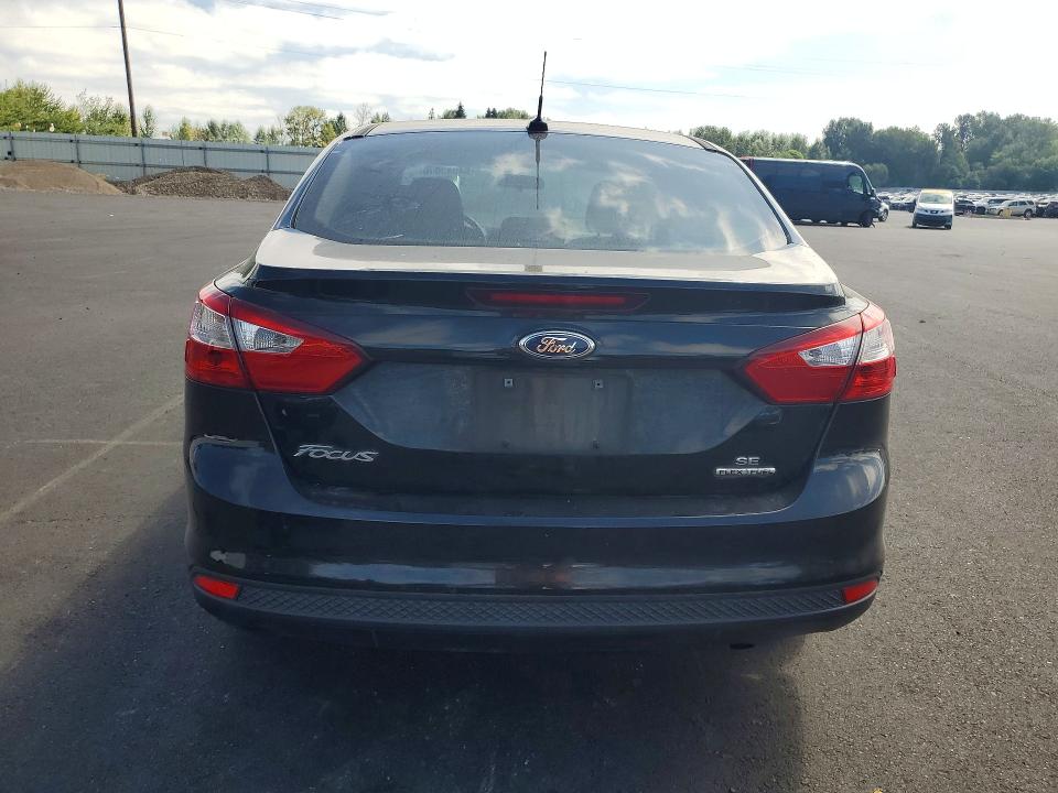Photo 6 from auction – 2014 FORD FOCUS with VIN 1FADP3F27EL283600