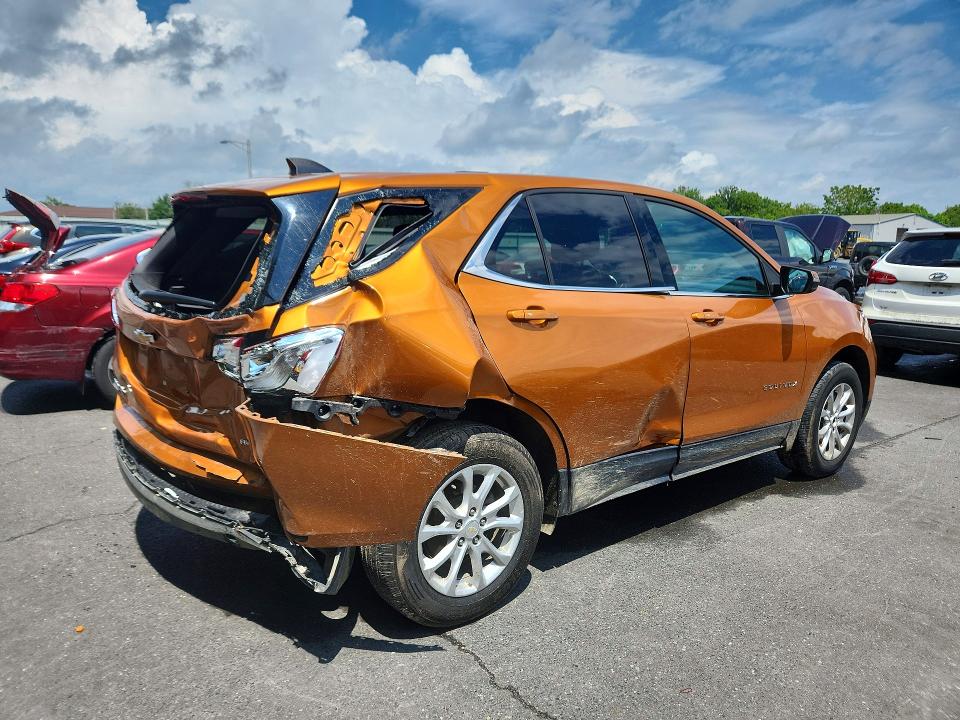 Снимка 3 от търг – 2018 CHEVROLET EQUINOX с VIN 2GNAXSEV2J6110077