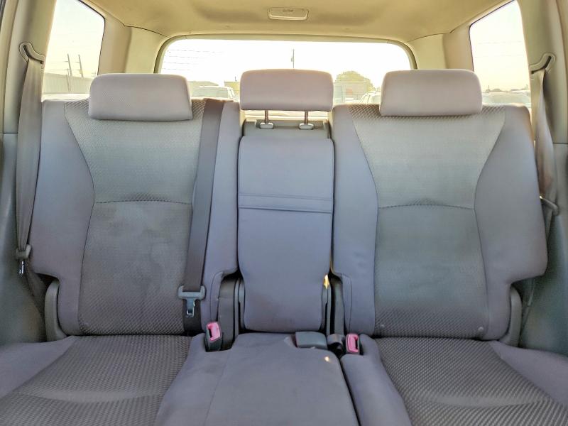 Photo 10 from auction – 2005 TOYOTA HIGHLANDER with VIN JTEGP21A950064909
