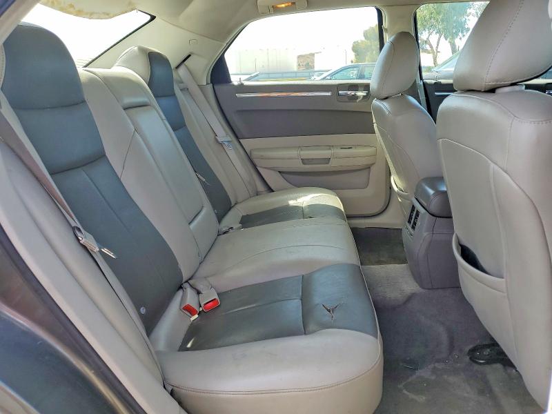 Photo 10 from auction – 2008 CHRYSLER 300 with VIN 2C3LA53GX8H165422