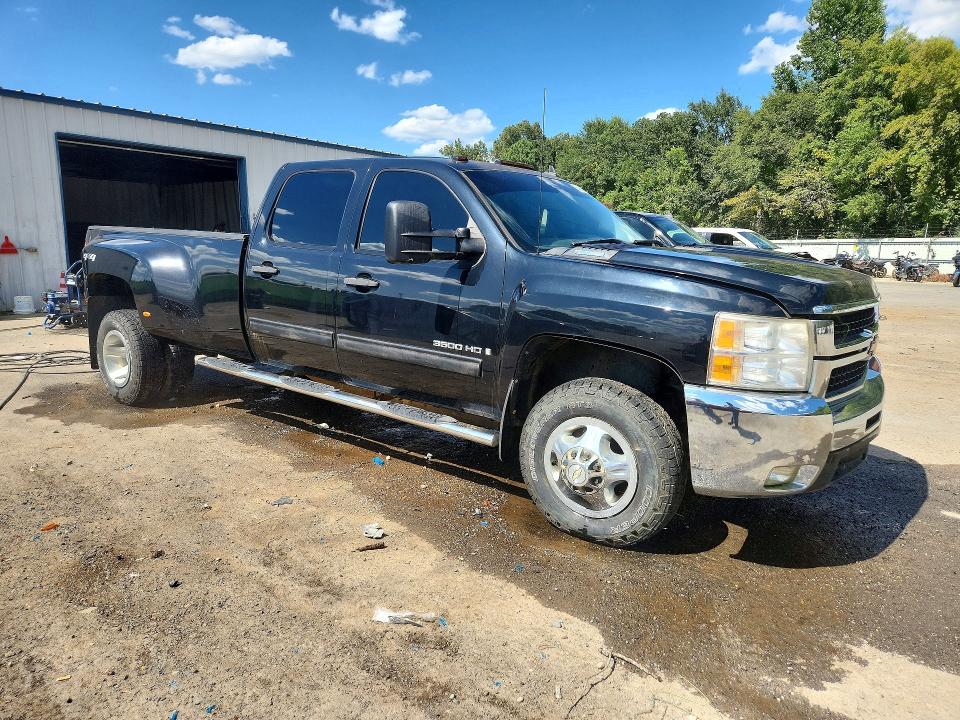 Фото 4 с аукциона – 2009 CHEVROLET SILVERADO с VIN 1GCJK83629F129431
