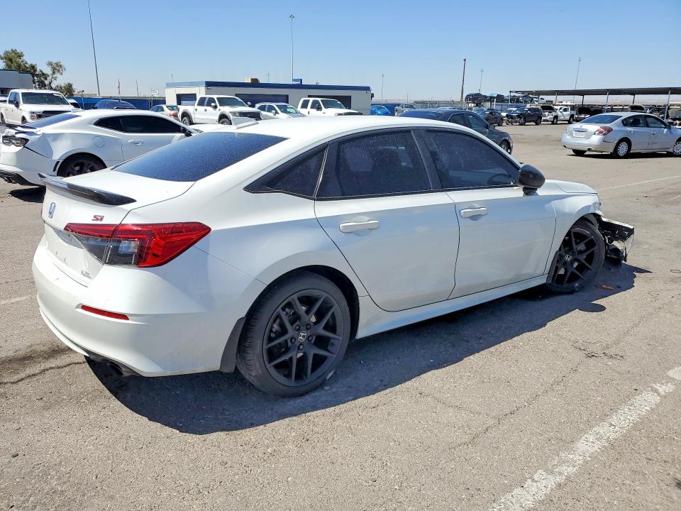 Photo 3 from auction – 2022 HONDA CIVIC with VIN 2HGFE1E55NH470261
