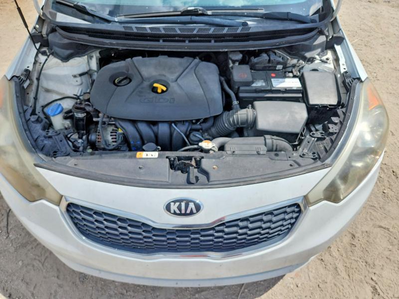 Photo 11 from auction – 2016 KIA FORTE with VIN KNAFX4A86G5553439
