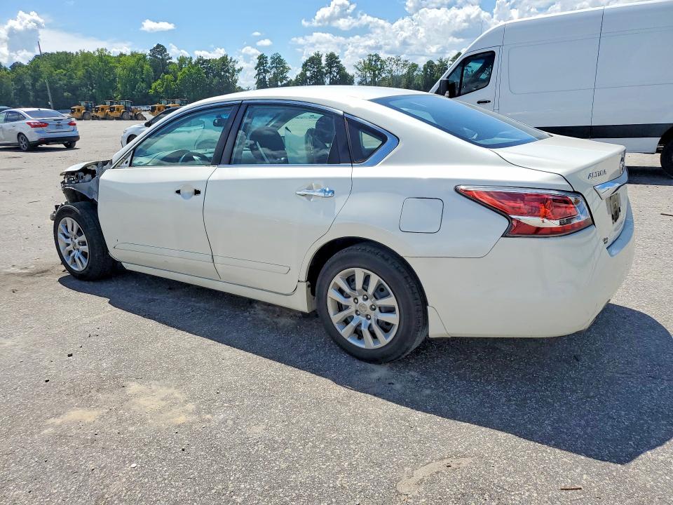 Photo 2 from auction – 2015 NISSAN ALTIMA with VIN 1N4AL3AP9FC577020