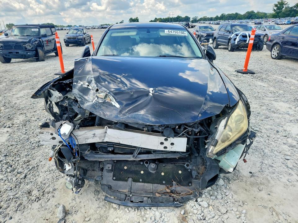 Photo 5 from auction – 2007 LEXUS IS 250 with VIN JTHBK262275025842