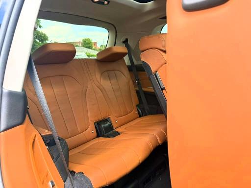 Фото 8 с аукциона – 2019 BMW X7 с VIN 5UXCX4C59KLS36573