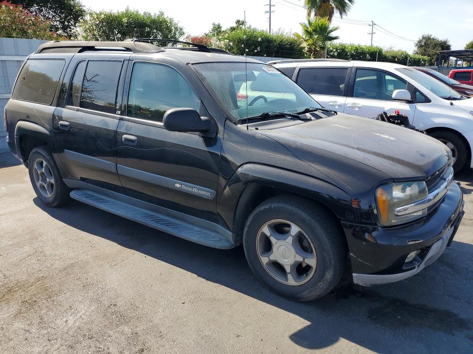 Photo 4 from auction – 2004 CHEVROLET TRAILBLAZER with VIN 1GNET16SX46118014