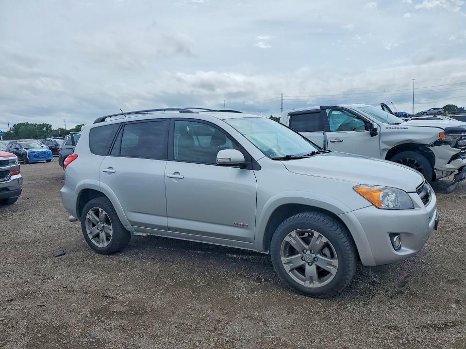 Photo 4 from auction – 2010 TOYOTA RAV4 with VIN JTMRK4DV7A5089584