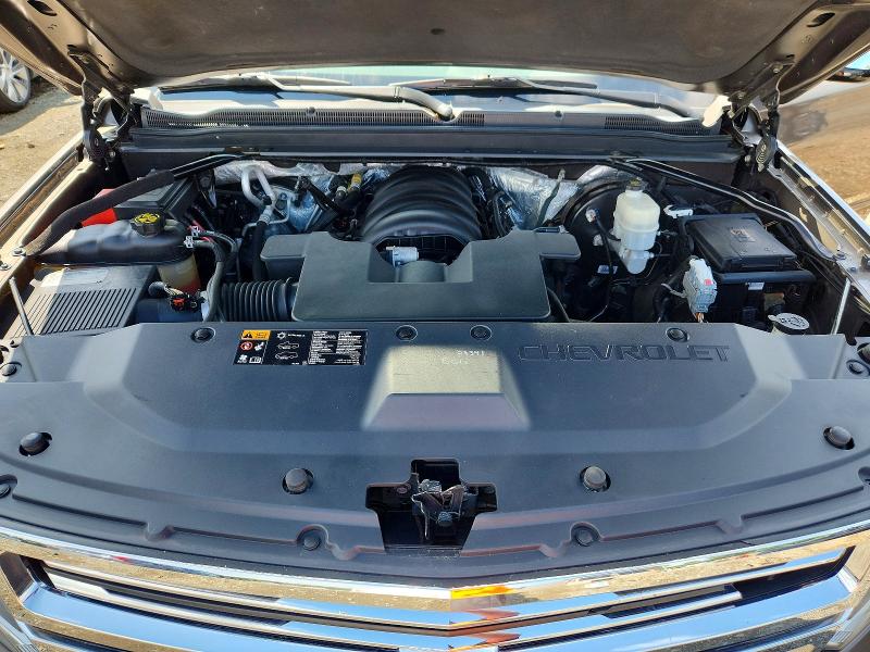 Photo 12 from auction – 2016 CHEVROLET SUBURBAN with VIN 1GNSKJKC3GR130013