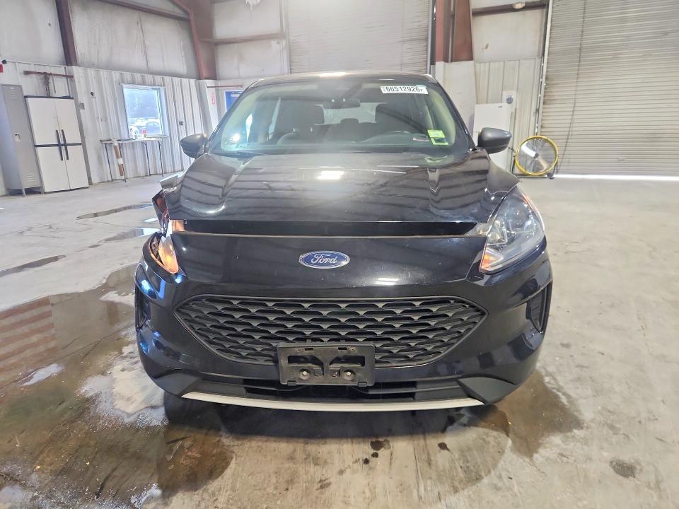 Photo 5 from auction – 2020 FORD ESCAPE with VIN 1FMCU9F68LUB53185