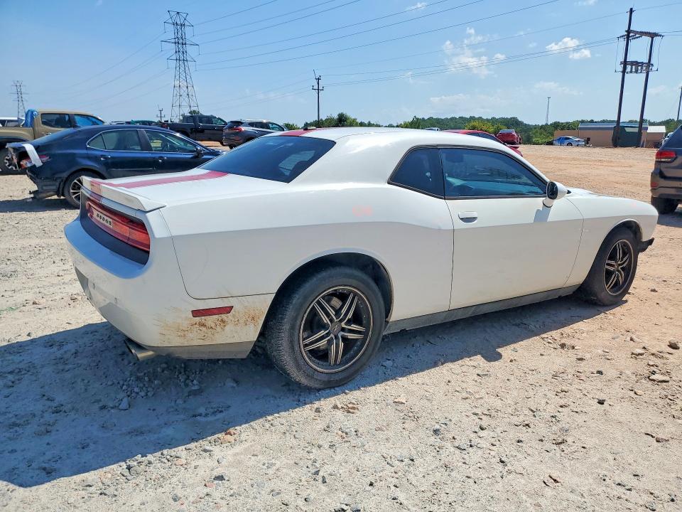 Photo 3 from auction – 2014 DODGE CHALLENGER with VIN 2C3CDYAG4EH304273