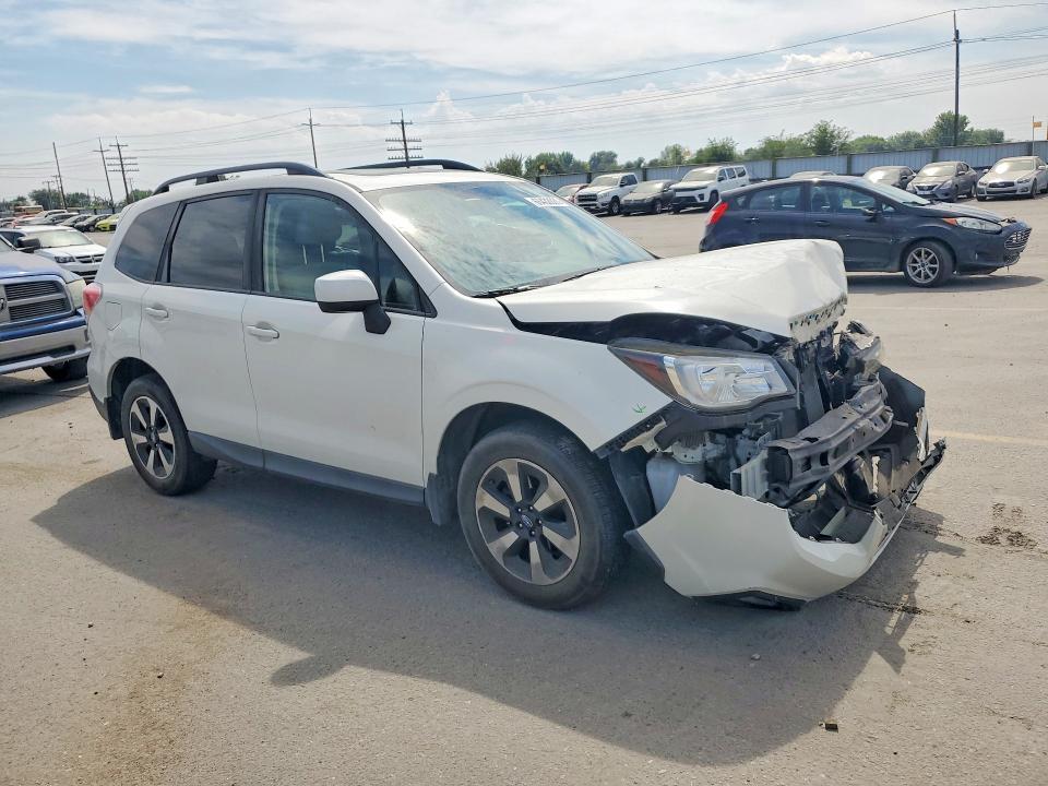 Снимка 4 от търг – 2017 SUBARU FORESTER с VIN JF2SJAEC3HH403824