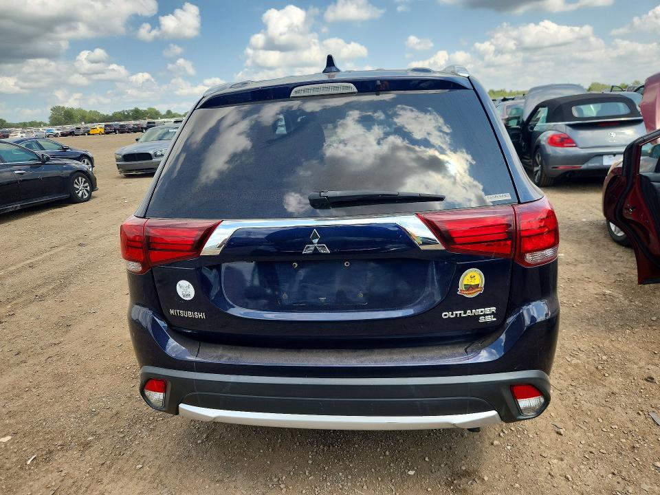 Photo 6 from auction – 2017 MITSUBISHI OUTLANDER with VIN JA4AZ3A30HZ056817