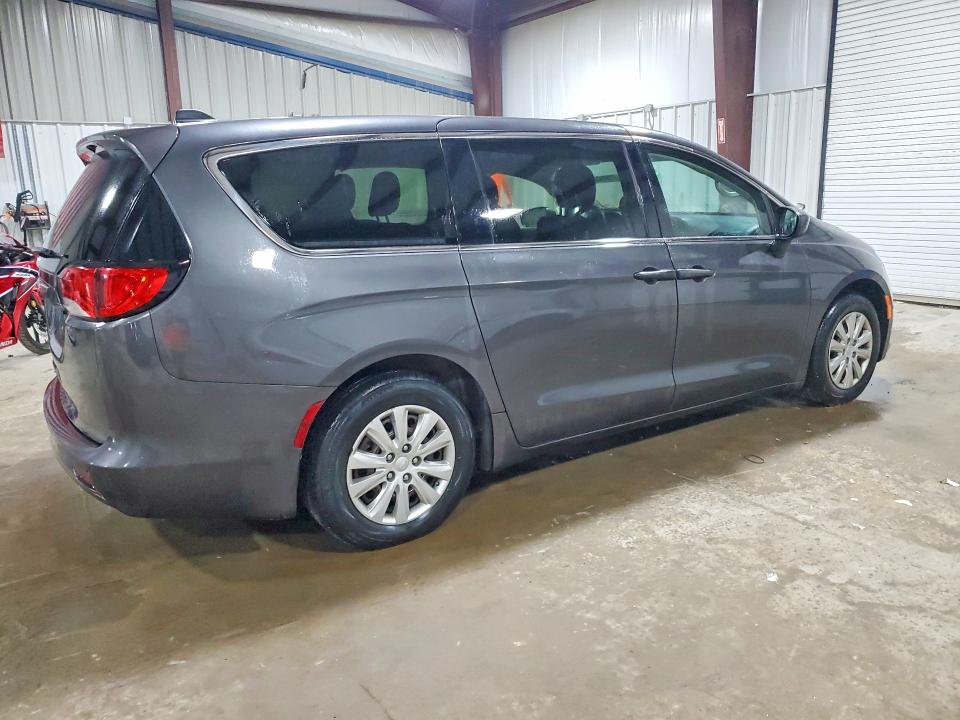 Photo 3 from auction – 2018 CHRYSLER PACIFICA with VIN 2C4RC1AG9JR104851