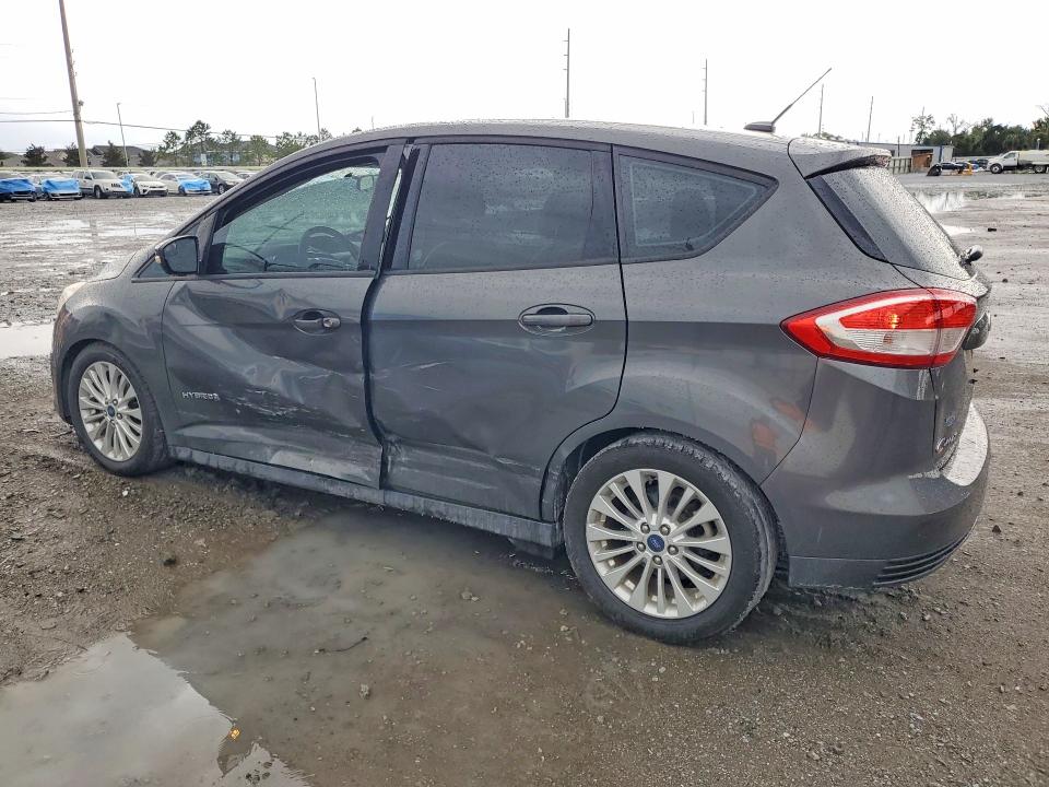 Photo 2 from auction – 2017 FORD C-MAX with VIN 1FADP5AU5HL111333