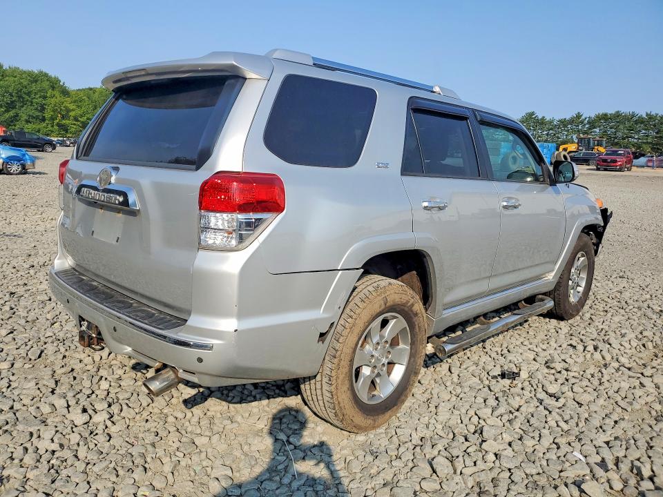 Photo 3 from auction – 2012 TOYOTA 4RUNNER with VIN JTEBU5JR4C5099609