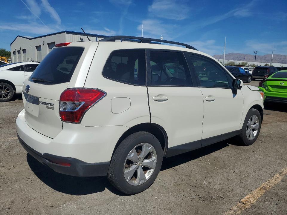 Photo 3 from auction – 2015 SUBARU FORESTER with VIN JF2SJADC8FH482521