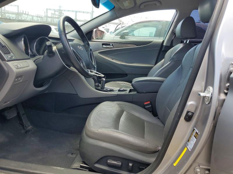 Photo 7 from auction – 2013 HYUNDAI SONATA with VIN KMHEC4A44DA071476