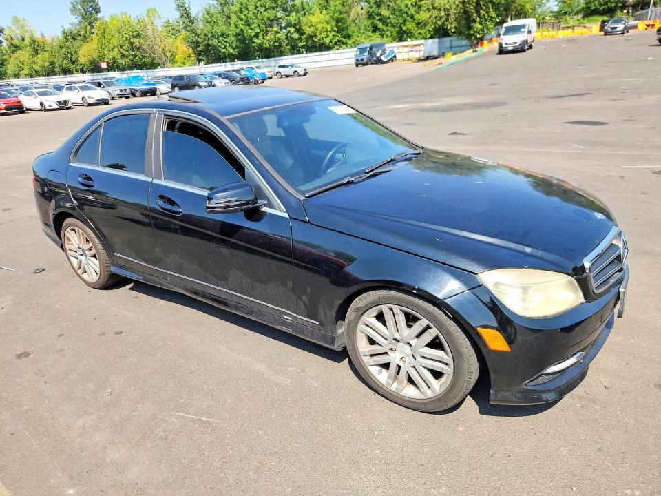 Photo 4 from auction – 2010 MERCEDES-BENZ C with VIN WDDGF5EB8AR109653