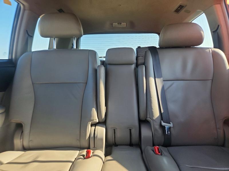 Photo 10 from auction – 2010 TOYOTA HIGHLANDER with VIN 5TDDK3EH8AS016117