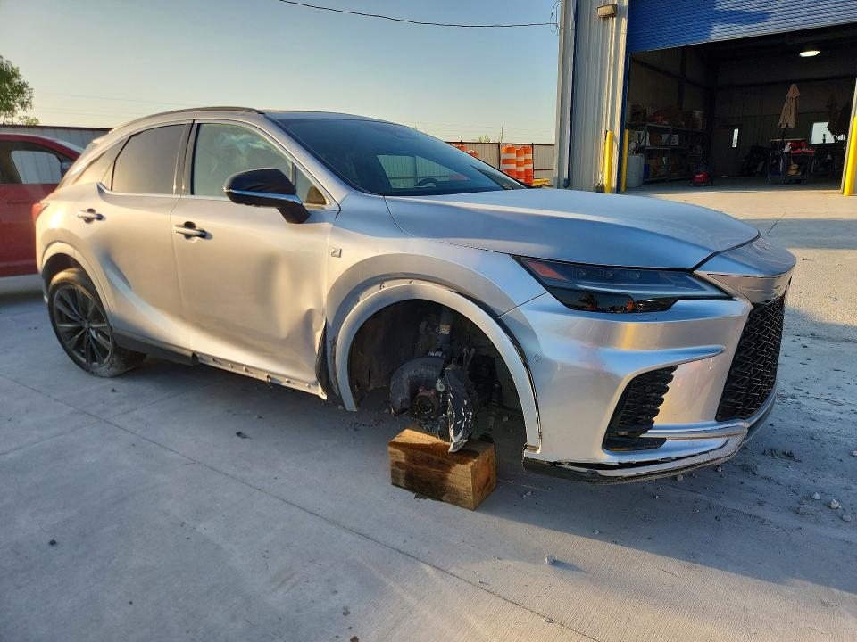 Снимка 4 от търг – 2023 LEXUS RX 350 с VIN 2T2BAMCA5PC028258