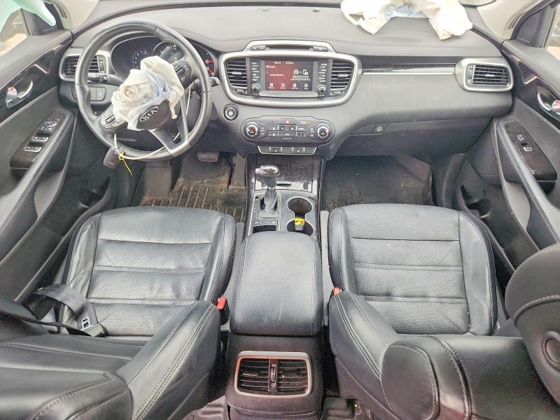 Photo 8 from auction – 2017 KIA SORENTO with VIN 5XYPH4A54HG224435