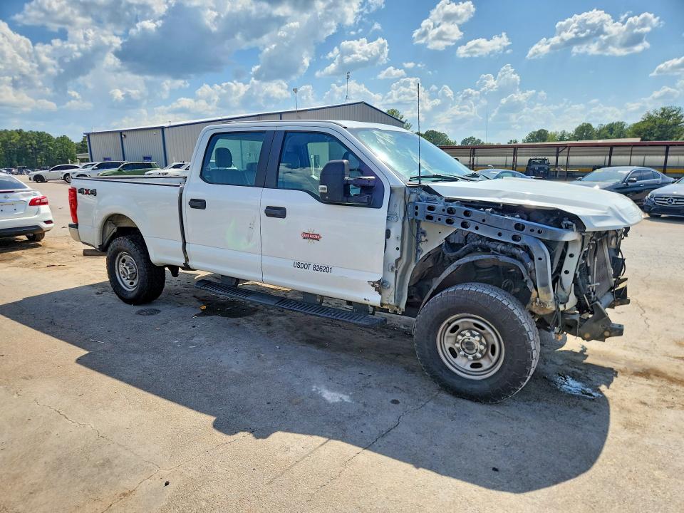 Photo 4 from auction – 2022 FORD F250 with VIN 1FT7W2B65NEF59001