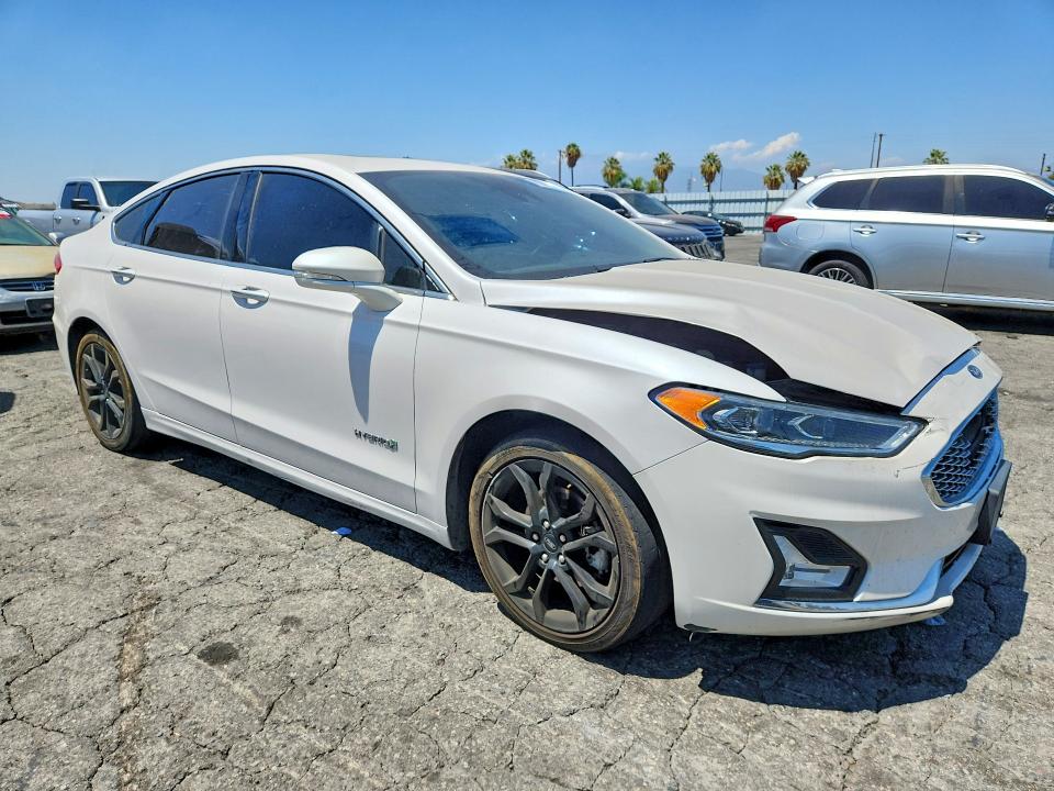 Photo 4 from auction – 2019 FORD FUSION with VIN 3FA6P0RU3KR208913