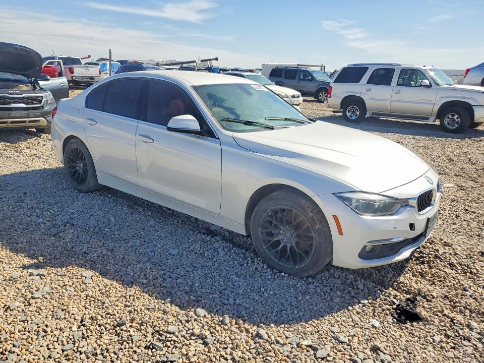 Photo 4 from auction – 2018 BMW 330 with VIN WBA8B9G58JNU57983