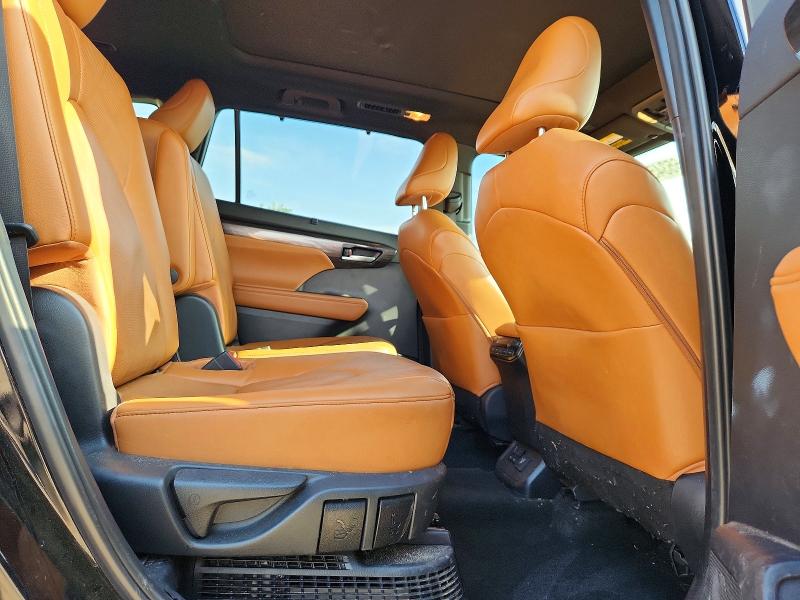 Photo 11 from auction – 2023 TOYOTA HIGHLANDER HYBRID with VIN 5TDEBRCH3PS597965