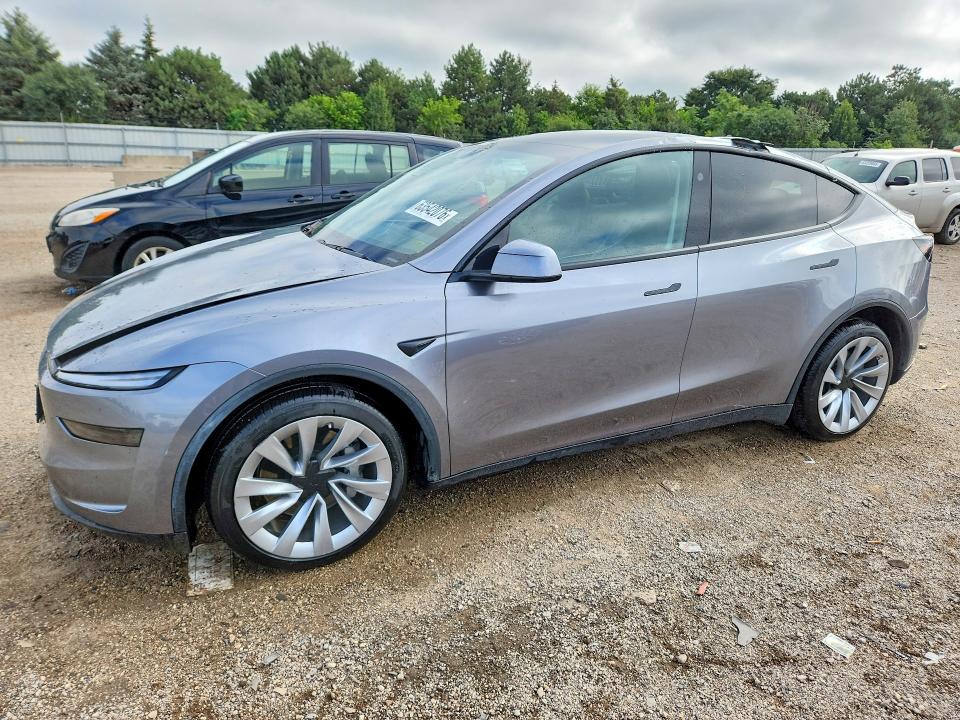 Foto 1 de la subasta – 2026 TESLA MODEL Y con VIN 7SAYGDEE7TF327272